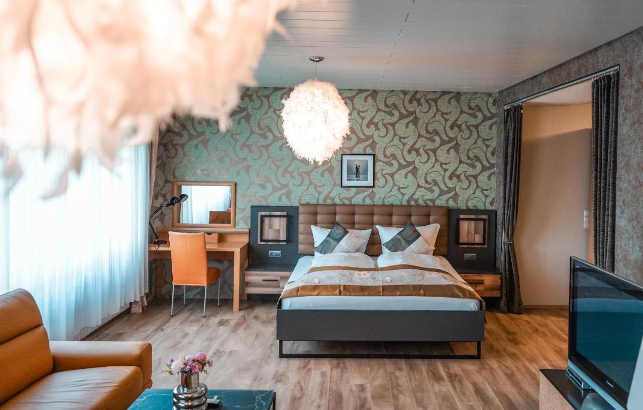 Hotel Palatino Зундерн Екстериор снимка