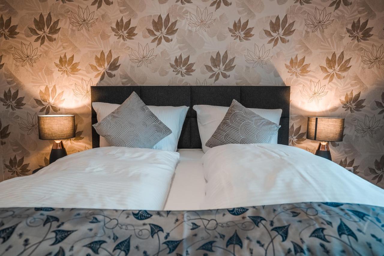 Hotel Palatino Зундерн Екстериор снимка
