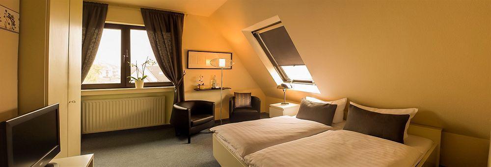 Hotel Palatino Зундерн Екстериор снимка